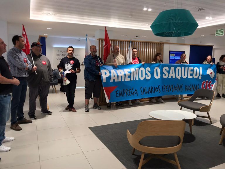 La CIG ocupa distintas sucursales para denunciar los beneficios de la banca «mientras se extiende la pobreza»