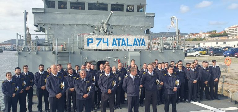 El almirante de la Flota visita a sus unidades en Ferrol