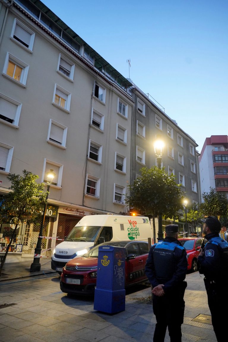 Seis personas continúan ingresadas tras el incendio registrado en Vigo, dos de ellas en estado crítico