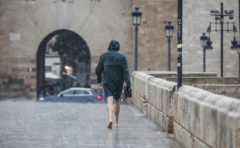 La llegada de un frente dejará a A Coruña en riesgo amarillo por lluvia, además de por oleaje, como Lugo y Pontevedra