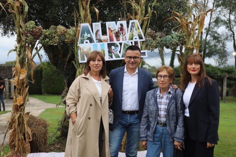 La Xunta remarca que todas sus políticas a favor del rural recogen la presencia de la mujer en el agro gallego