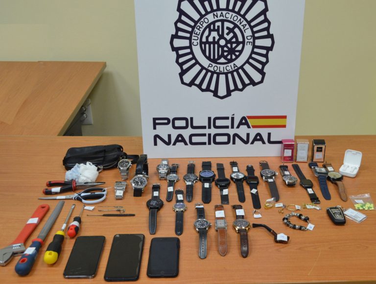 Detenidos tres individuos como presuntos autores de casi una veintena de robos en Ourense y Vigo