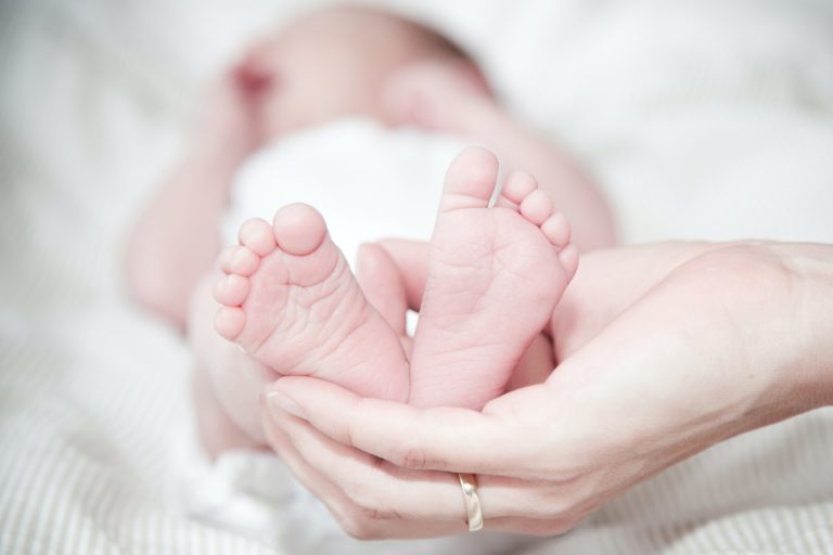 Los nacimientos bajan un 3% en Galicia en los ocho primeros meses del año