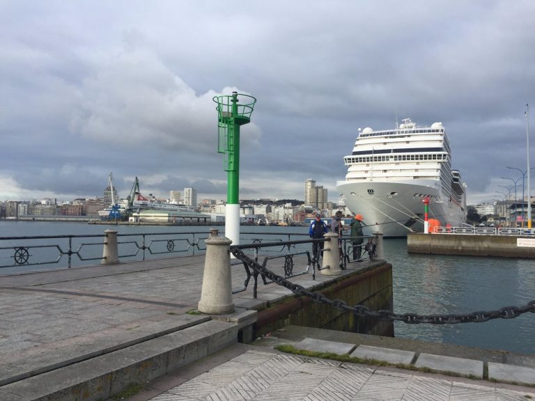El gobierno local de A Coruña defiende que «el puerto no está en venta» tras el fallo del TSXG sobre La Solana