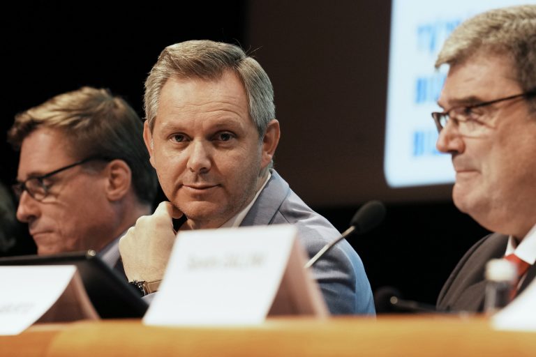 El Gobierno ha destinado en dos años más de 1.000 millones de euros en infraestructuras de Atención Primaria
