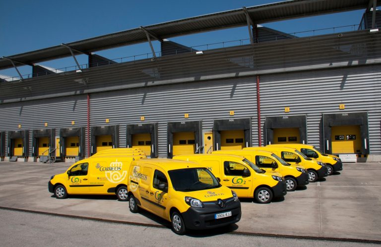 Correos incorpora este lunes a las 7.757 personas que pasaron los exámenes de ingreso a la empresa