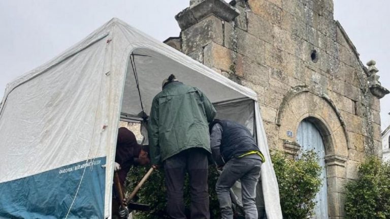 Comienzan los trabajos de exhumación de la fosa de Castro-Pixeiros (Viana do Bolo), en busca de Anunciación Casado