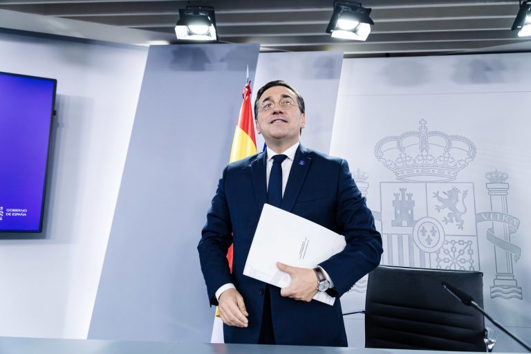 España insiste en que la oficialidad del catalán, euskera y gallego sea «caso único» entre lenguas regionales UE