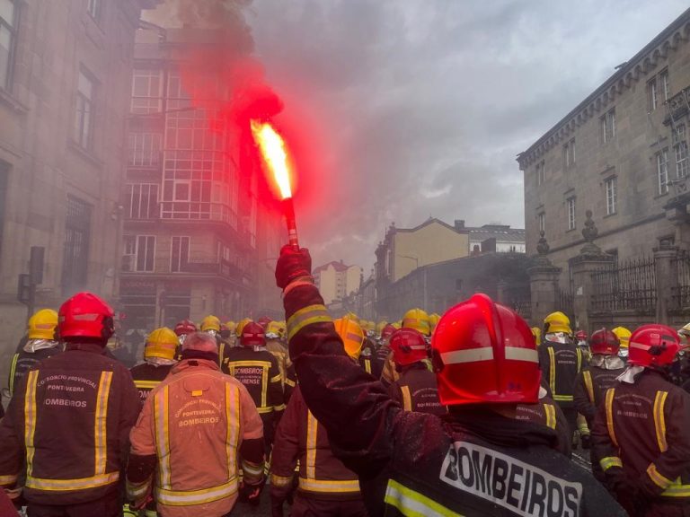 Bomberos comarcales ven «insultante» que las AA.PP. les insten al diálogo cuando «esa vía lleva abierta años»