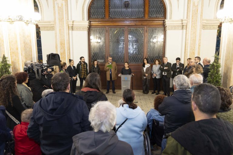 La alcaldesa de A Coruña urge a la Xunta financiación para el centro de día de la Asociación de Daño Cerebral