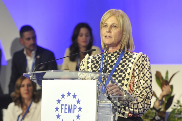 FEMP pide al Gobierno que «escuche más» a los ayuntamientos ante el traslado de migrantes:»Necesitamos estar preparados»