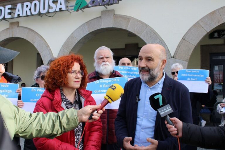 El BNG reclama al Estado mejoras en servicios ferroviarios en Galicia y acusa a la Xunta de «connivencia»