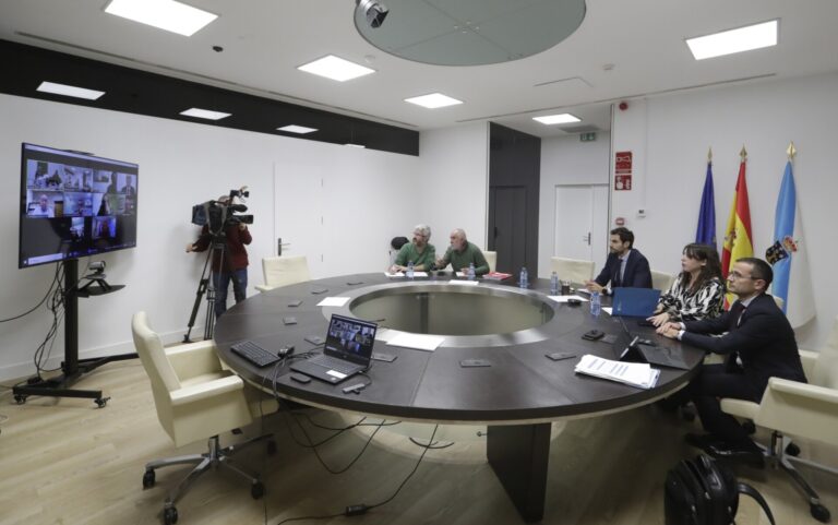 La Xunta reclama a Endesa un plan que mantenga todo el empleo para las auxiliares de la central de As Pontes (A Coruña)