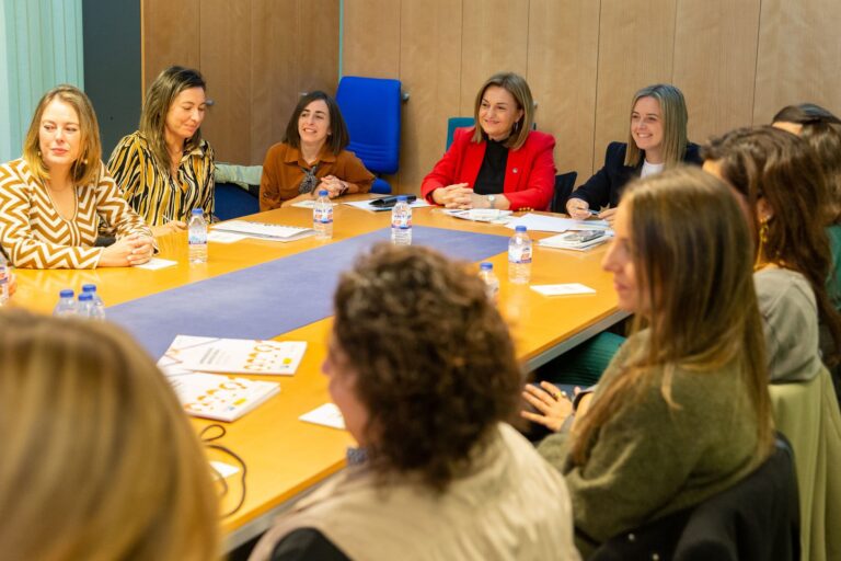 El Gobierno gallego apoya este año con casi 5 millones un total de 362 iniciativas empresariales lideradas por mujeres