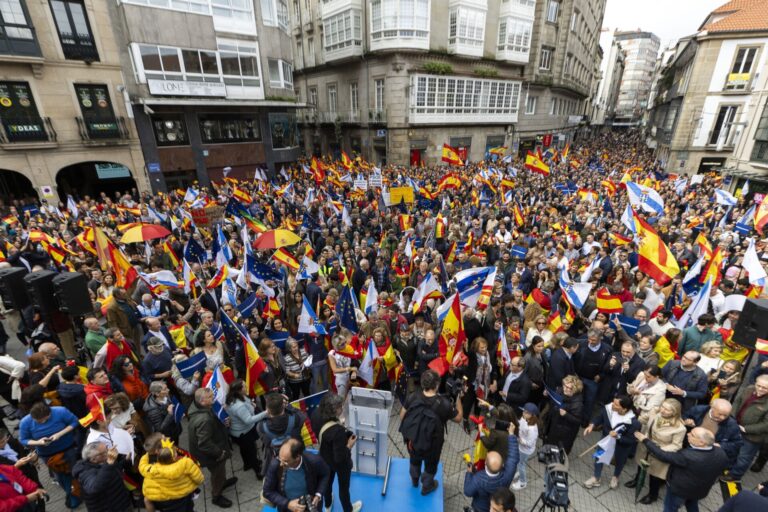 Miles de personas claman en Galicia contra la amnistía: «No lo vamos a permitir»