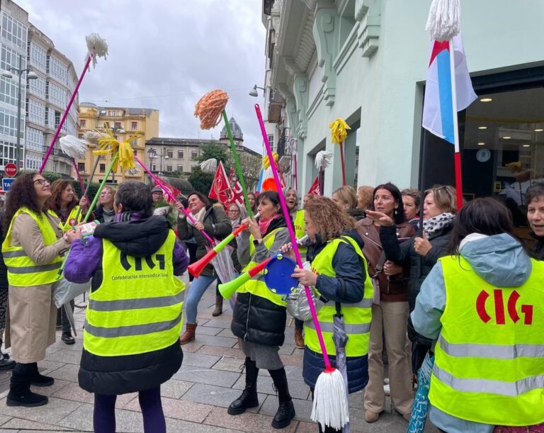 Las trabajadoras del sector de la limpieza de Lugo rechazan por unanimidad la oferta de la patronal y siguen en huelga