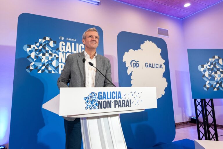 Rueda asevera que Galicia «no se va a conformar con premios de consolación» mientras Sánchez «trocea» España