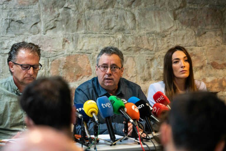 Los sindicatos de Renfe y Adif califican de «abusivos» los servicios para la huelga que arranca este viernes