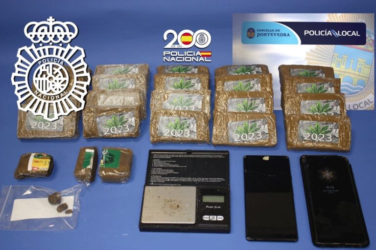 Desarticulan un punto de distribución de hachís y marihuana en Pontevedra, con cuatro detenidos