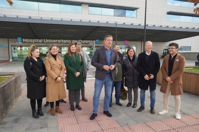 Besteiro exige a Rueda aparcamientos gratuitos en los hospitales públicos de Galicia