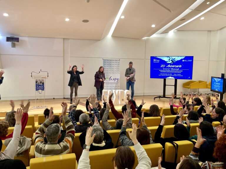 Los voluntarios de la Federación de Persoas Xordas de Galicia suman 20 años de acompañamiento