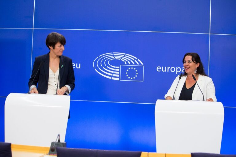 Pontón (BNG) se reunirá en Estrasburgo con las comisarias de Cohesión y Reformas y de Ciencia, Educación y Juventud