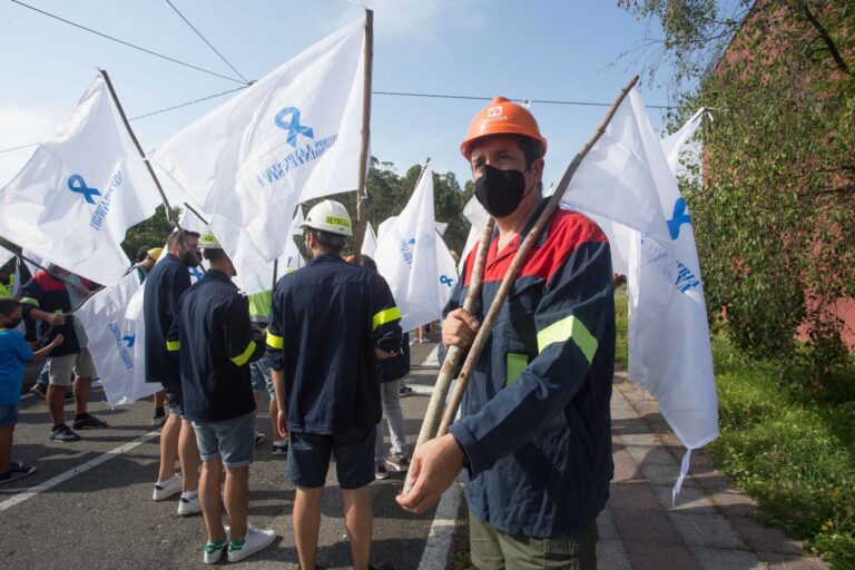 El Gobierno compromete que «hay margen» para más ayudas a Alcoa para el futuro de la planta de San Cibrao