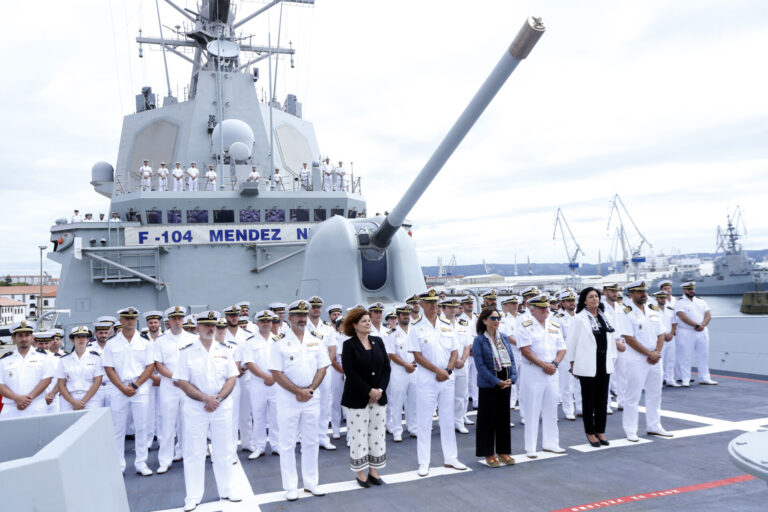 La fragata ‘Méndez Núñez’ pone fin en Ferrol a un despliegue de más de cuatro meses con la OTAN en el Mediterráneo