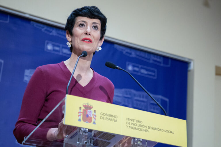 Elma Saiz presidirá este jueves la Conferencia Sectorial de Migraciones en el segundo año con más llegadas a España