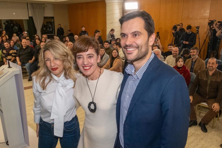 18F.- Sumar anuncia preacuerdos con Podemos e IU y Díaz avisa de que son «llave para vencer al PP»: «No es broma»