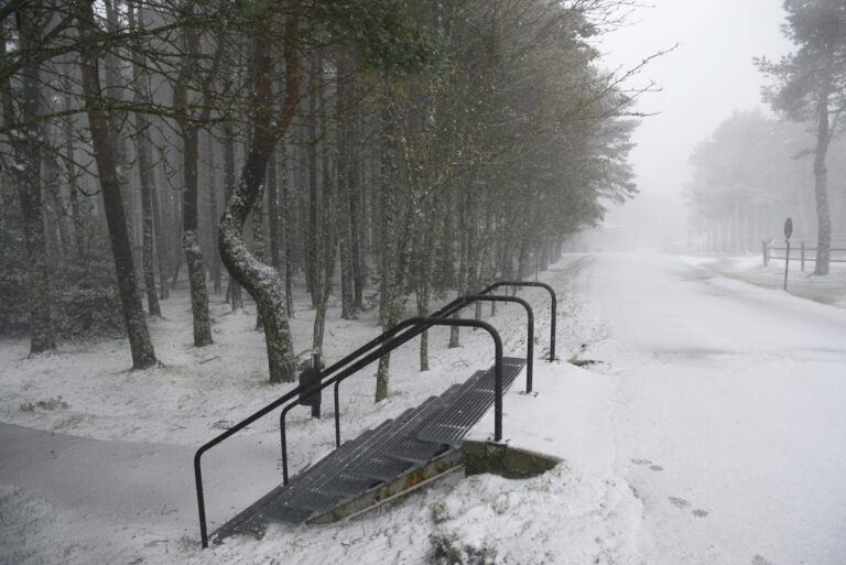Alerta amarilla en la montaña de Ourense y Lugo por nieve este viernes