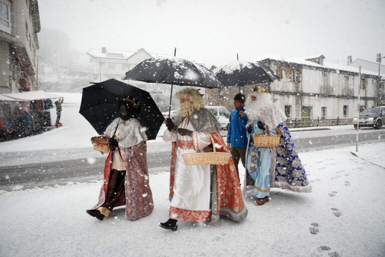 Galicia registra las primeras nevadas del invierno en la montaña de Ourense y de Lugo