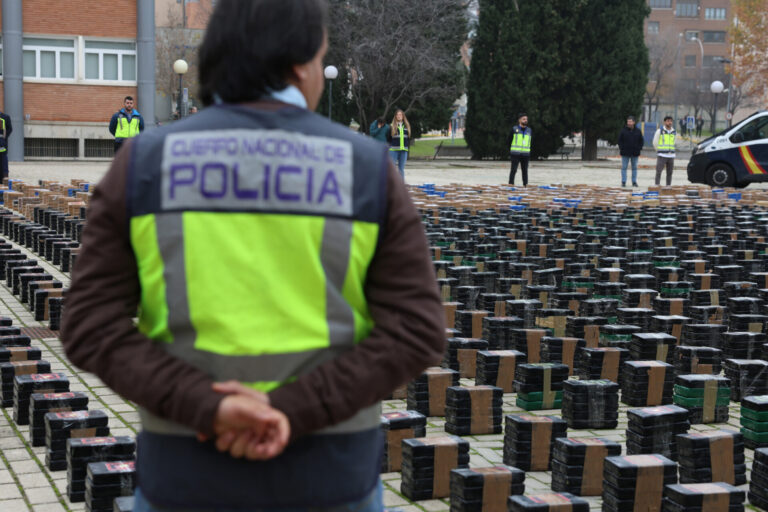 El precio de la cocaína cae a la mitad por la sobreproducción en origen debido a la prohibición de fumigar plantaciones