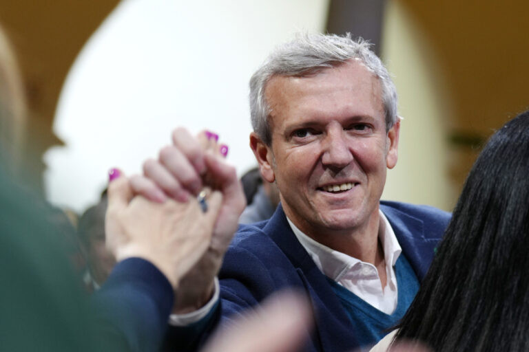 (AM)18F.- Rueda exige a los suyos máximo esfuerzo para que Galicia no sea «un trofeo» de Sánchez: «Se puede perder todo»