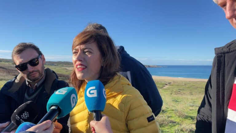 18F.- Lois muestra satisfacción ante la encuesta que les da un escaño en A Coruña: «Con Sumar fuerte, habrá cambio»