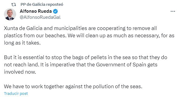 Rueda replica a Sinkevičius que limpiarán «todo lo necesario» pero avisa:»Es imprescindible detener los sacos en el mar»