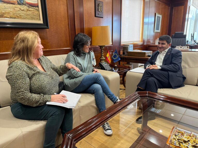 Pesca.- El delegado del Gobierno reivindica los «avances» para el colectivo de mujeres de la pesca en un encuentro