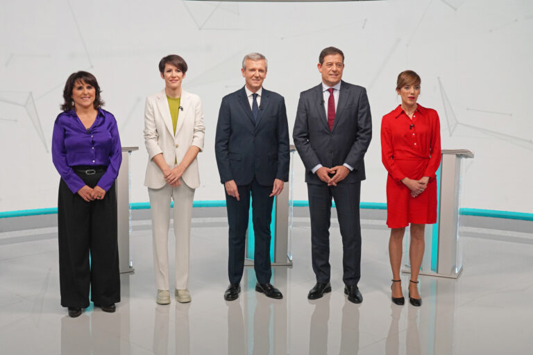 Debate 18F.- Sube el tono por la confrontación lingüística con apelaciones a la marcha sanitaria y promesas en educación