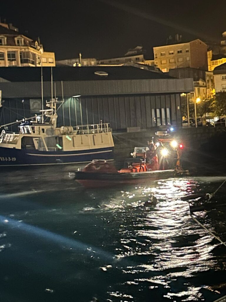 Fallece un vecino de Sanxenxo de 44 años tras caer al mar con su vehículo
