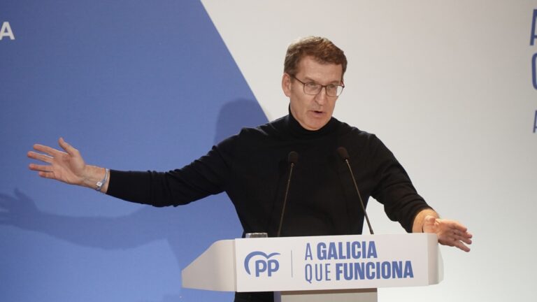 AV.-Feijóo exige «responsabilidades políticas al máximo nivel» por los «asesinatos» de dos guardias civiles en Barbate