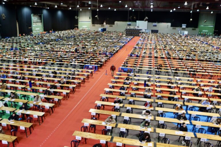 Casi 1.800 personas se presentan a las oposiciones del SERGAS este fin de semana