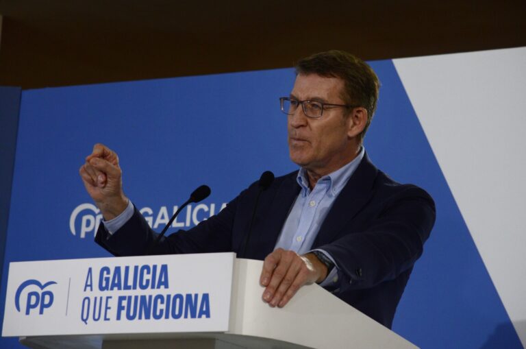 18F.- Feijóo pide el voto para que las «tinieblas» no lleguen a Galicia: «Somos los guardianes de la Constitución»