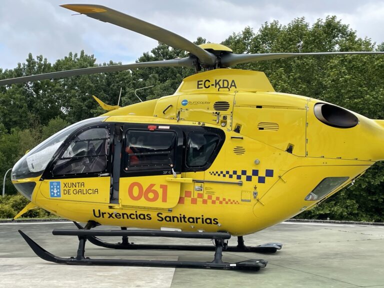 Evacuado en helicóptero un motorista tras sufrir un accidente en Cortegada (Ourense)