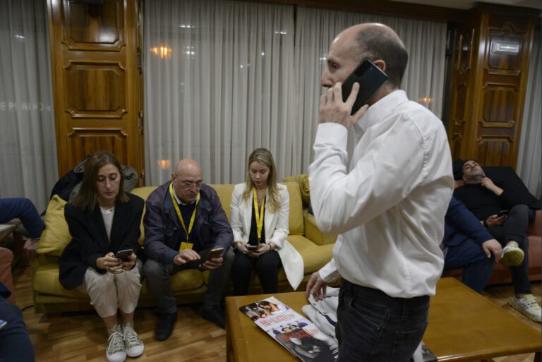 18F.-Democracia Ourensana entra en el Parlamento al quinto intento y tras casi 20 años de constante crecimiento