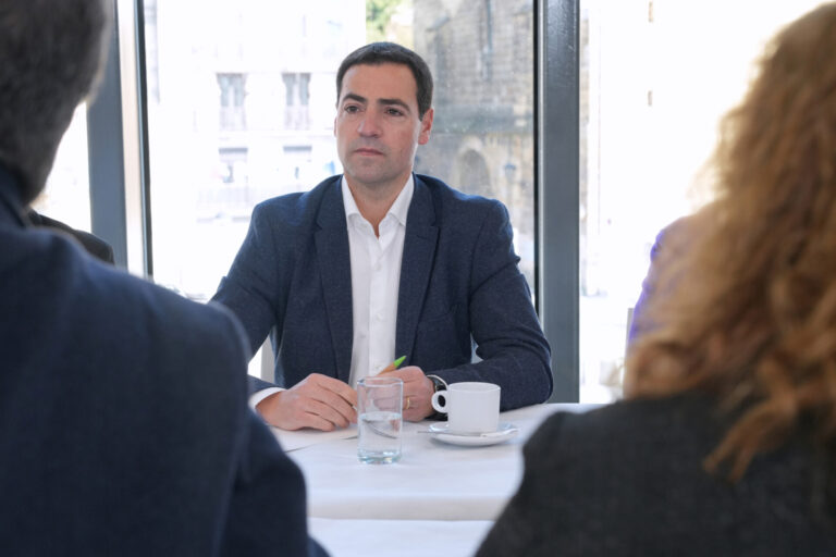 Pradales destaca «el gran avance» del BNG en las elecciones gallegas y cree que PP y PSOE salen «debilitados»