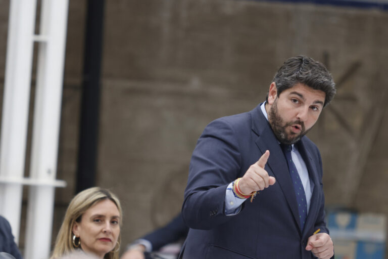 López Miras afirma que el resultado en Galicia es un mensaje «claro» para Sánchez: «no se puede negociar con prófugos»