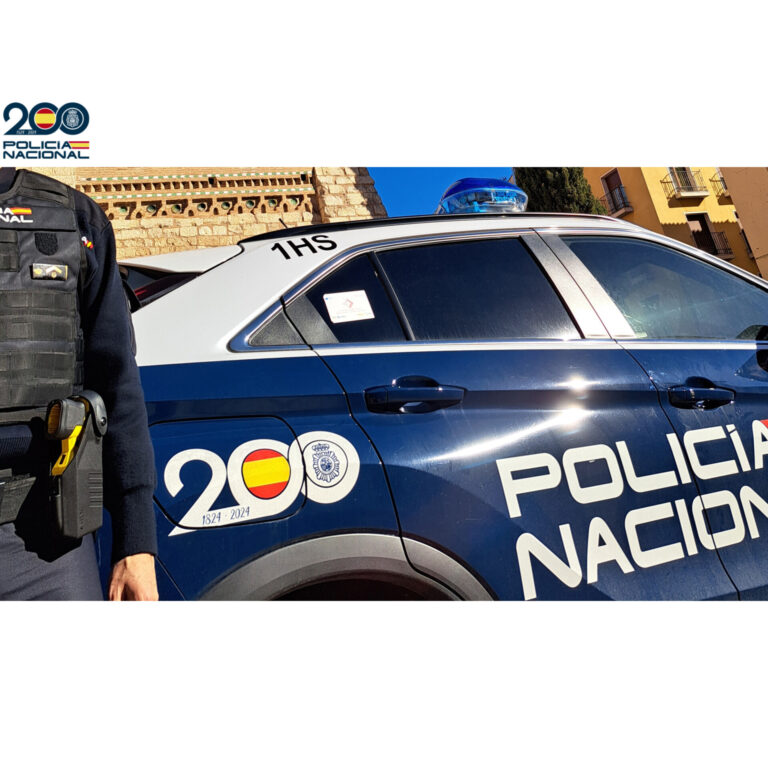 Detenidos dos hombres en A Coruña por sendos robos con violencia a transeúntes
