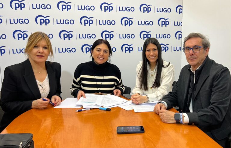 El PP de Lugo acusa al Ayuntamiento de «gastar más de lo que ingresa» y de recurrir al «endeudamiento» para avanzar