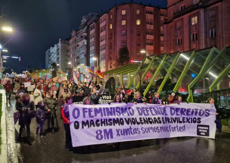 8M.- Miles de personas exigen en Vigo el fin de las violencias machistas y ponen el foco en la mujer trabajadora