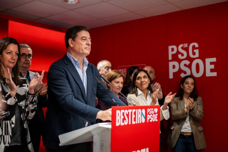 Besteiro (PSdeG) promete una oposición «constructiva» y «dura» para que la Xunta «eleve su nivel»